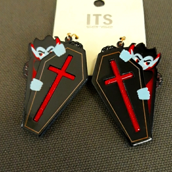 Dracula Coffin Dangle Earrings - Picture 2 of 8